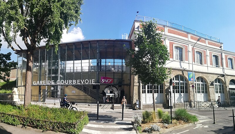 Gare de Courbevoie