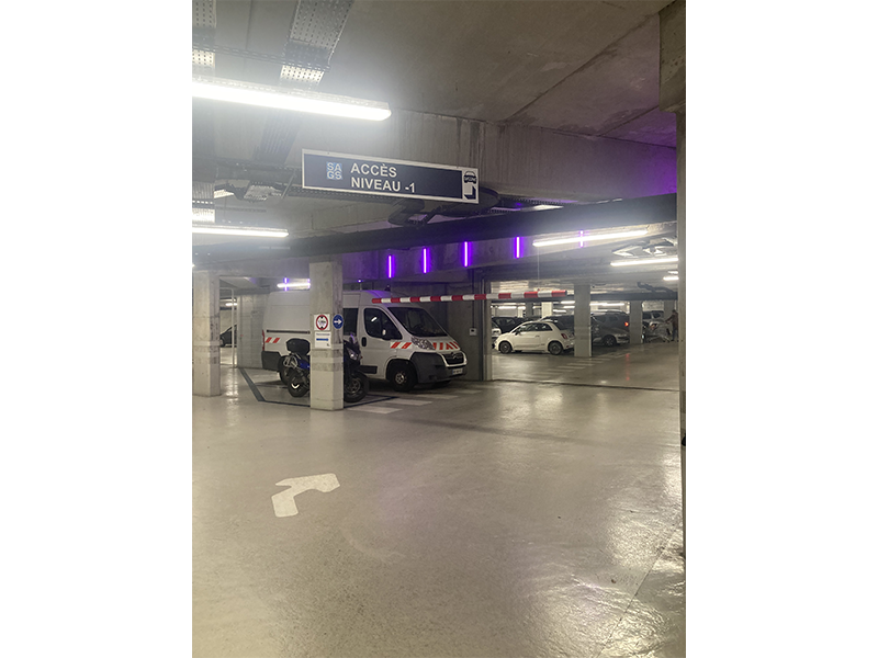 Photo pour le parking Parking Charras interieur 1